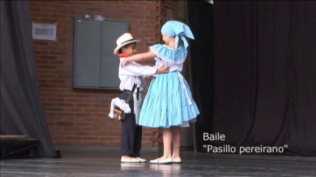 Baile “PASILLO PEREIRANO” Los Niños de Colombia Bailan.