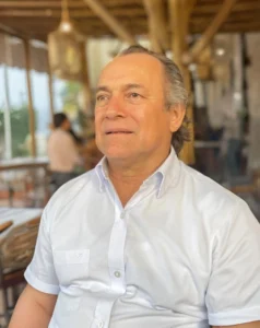 James González Mata